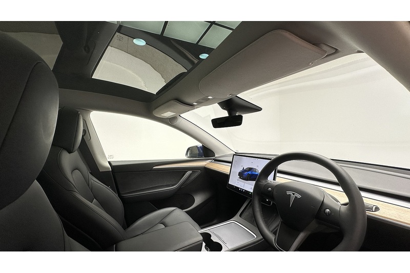 Tesla Model Y Performance - U3661
