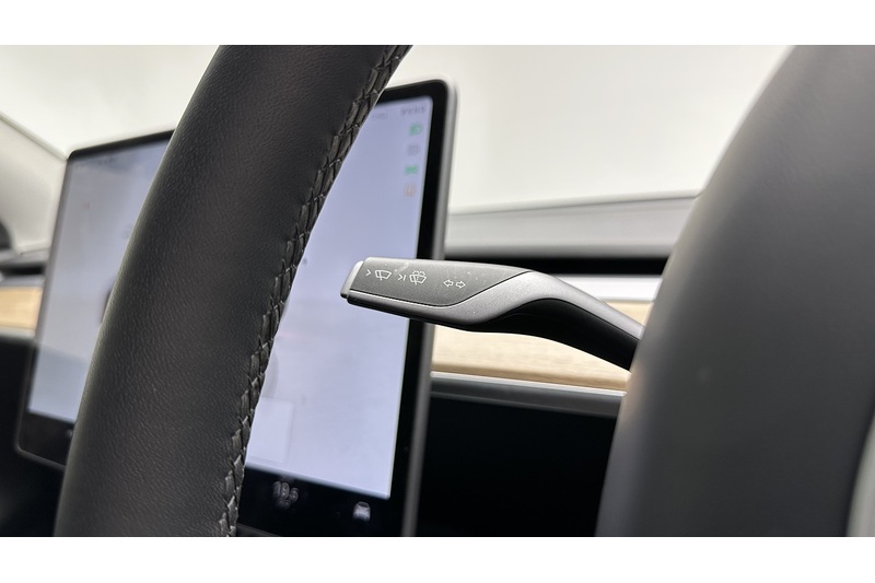 Tesla Model Y Performance - U3661