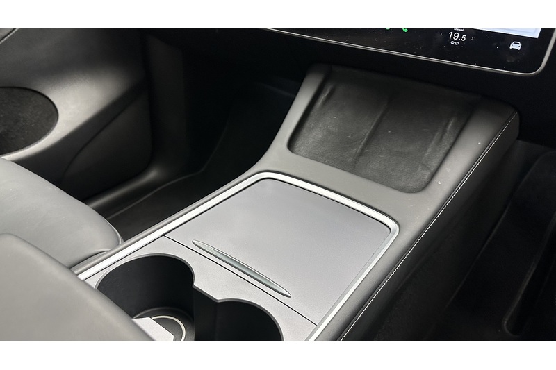 Tesla Model Y Performance - U3661