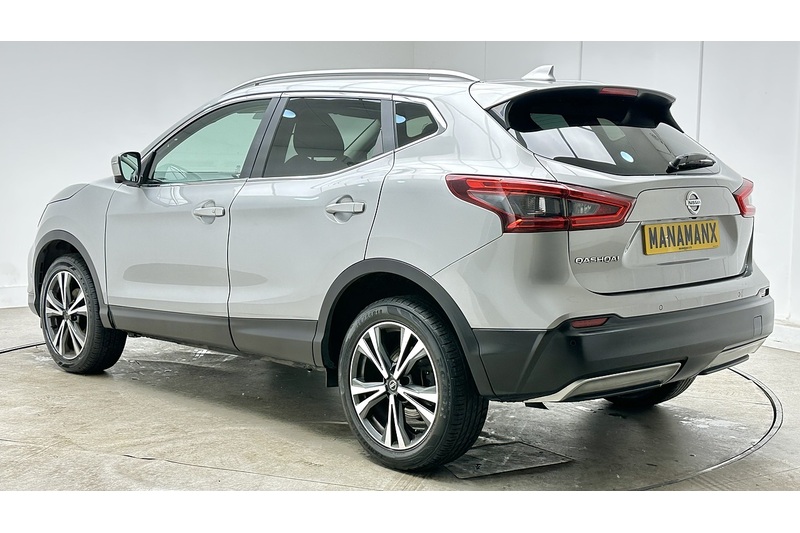Nissan Qashqai DIG-T N-Connecta - U3668
