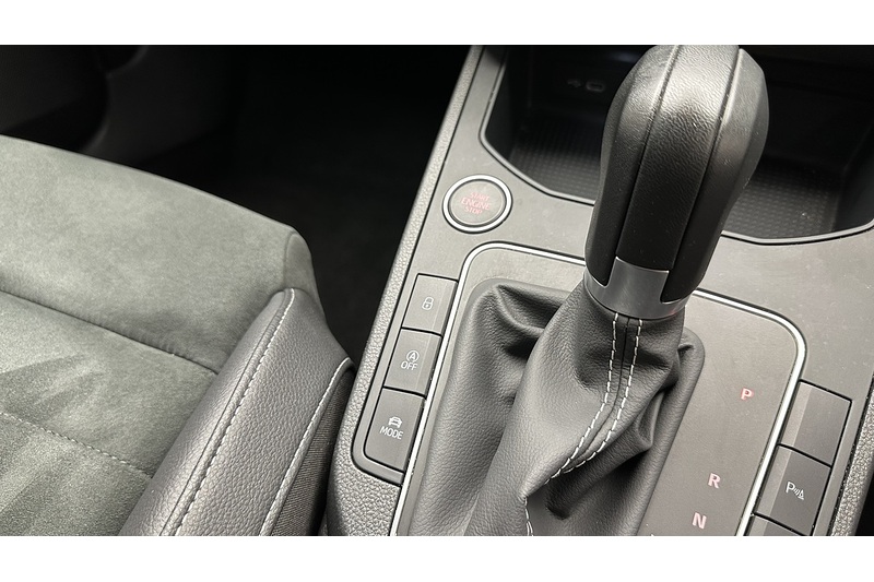 SEAT Ibiza TSI XCELLENCE Lux - U3669