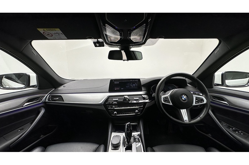 BMW 5 Series 520d MHT M Sport - U3672