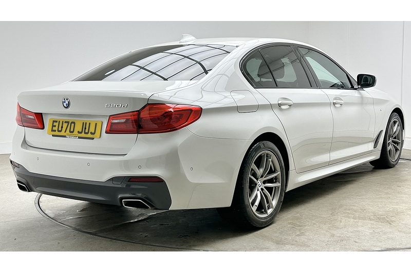 BMW 5 Series 520d MHT M Sport - U3672