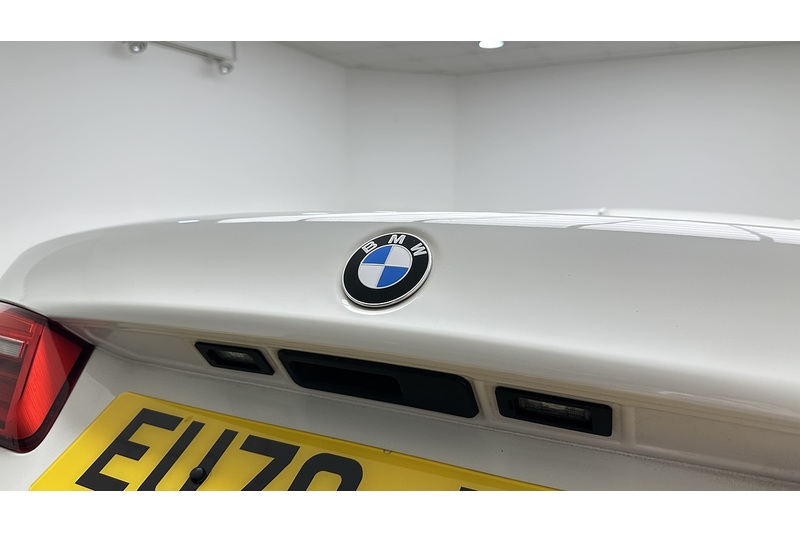 BMW 5 Series 520d MHT M Sport - U3672