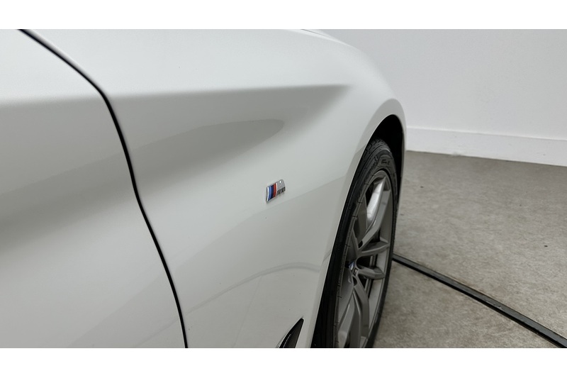 BMW 5 Series 520d MHT M Sport - U3672
