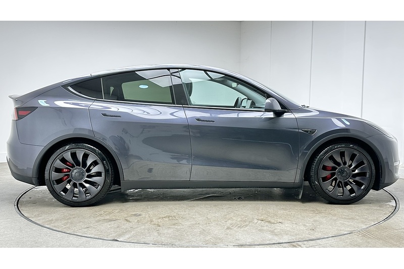Tesla Model Y Performance - U3677