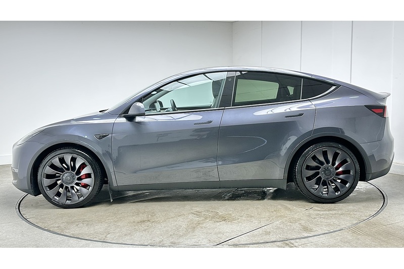Tesla Model Y Performance - U3677