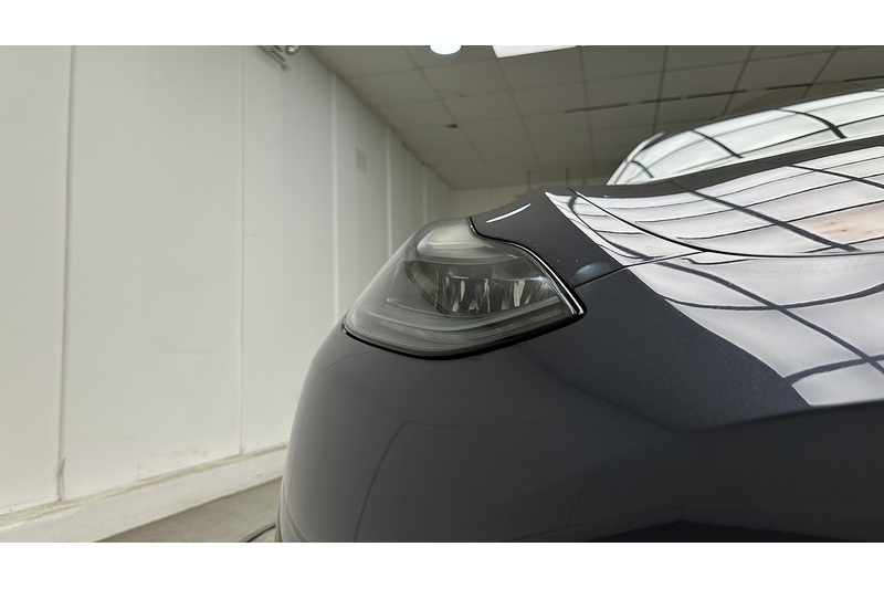 Tesla Model Y Performance - U3677