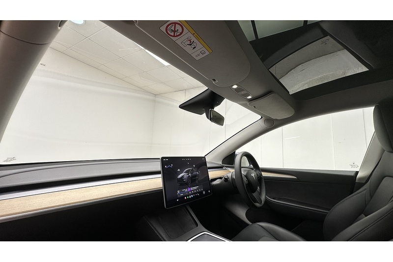 Tesla Model Y Performance - U3677