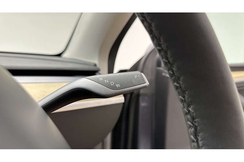 Tesla Model Y Performance - U3677