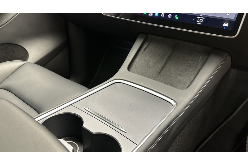 Tesla Model Y Performance - U3677