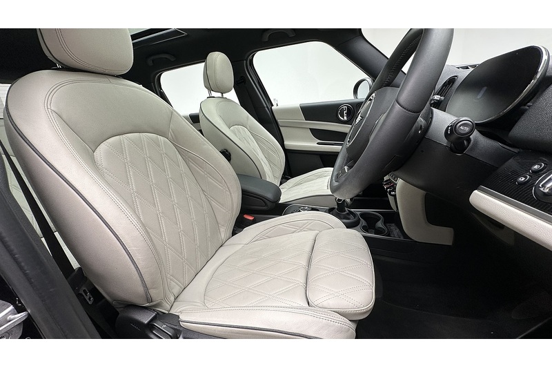 MINI Countryman Cooper Exclusive - U3709