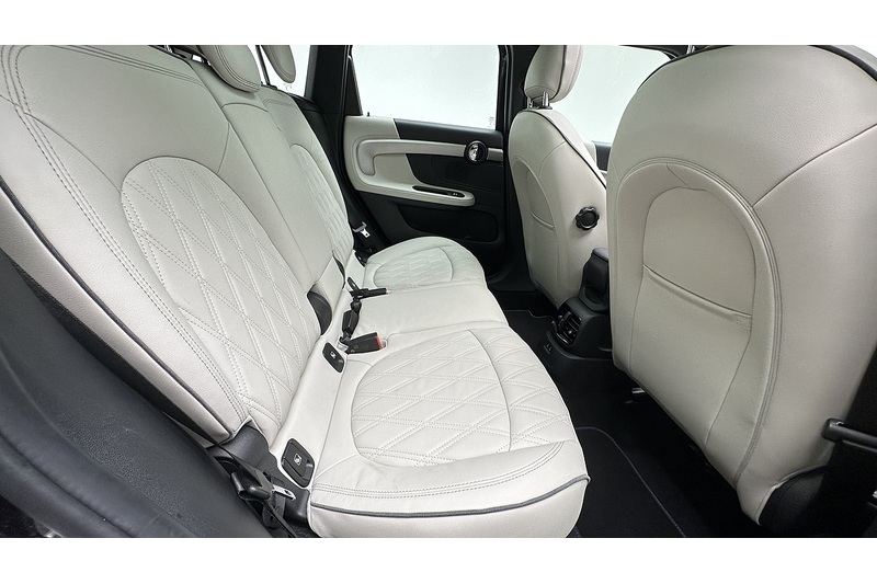 MINI Countryman Cooper Exclusive - U3709