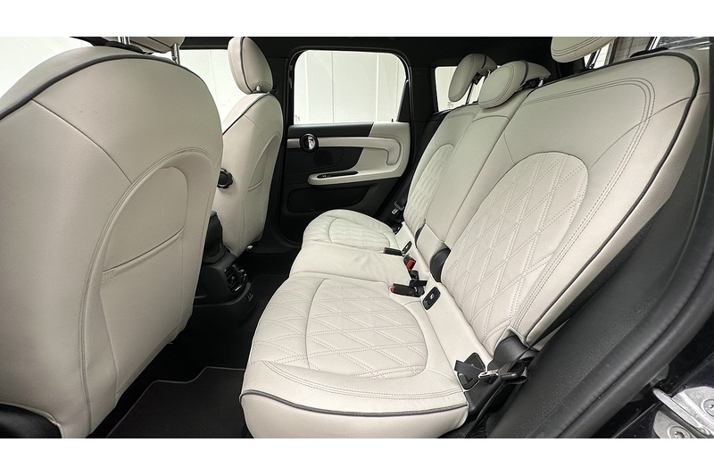 MINI Countryman Cooper Exclusive - U3709