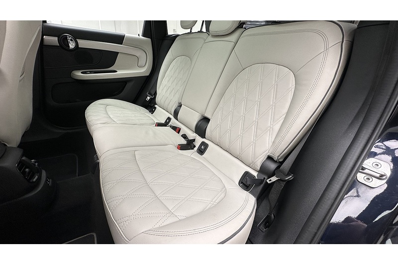 MINI Countryman Cooper Exclusive - U3709