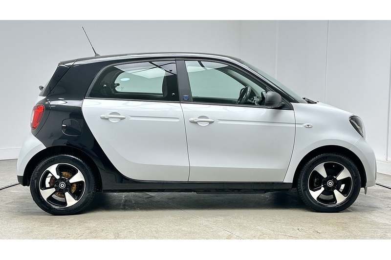 Smart forfour 17.6kWh Passion Advanced Hatchback 5dr Electric Auto (22kW Charger) (82 ps) - U371