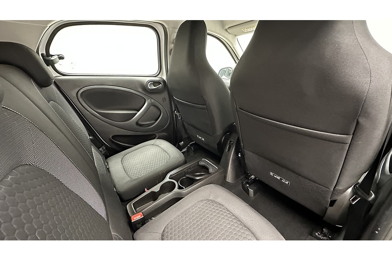 Smart forfour 17.6kWh Passion Advanced Hatchback 5dr Electric Auto (22kW Charger) (82 ps) - U371