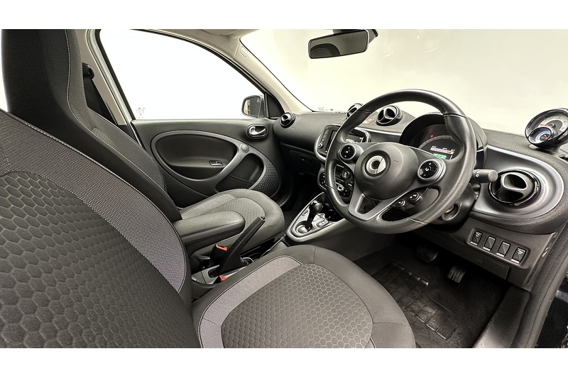 Smart forfour 17.6kWh Passion Advanced Hatchback 5dr Electric Auto (22kW Charger) (82 ps) - U371