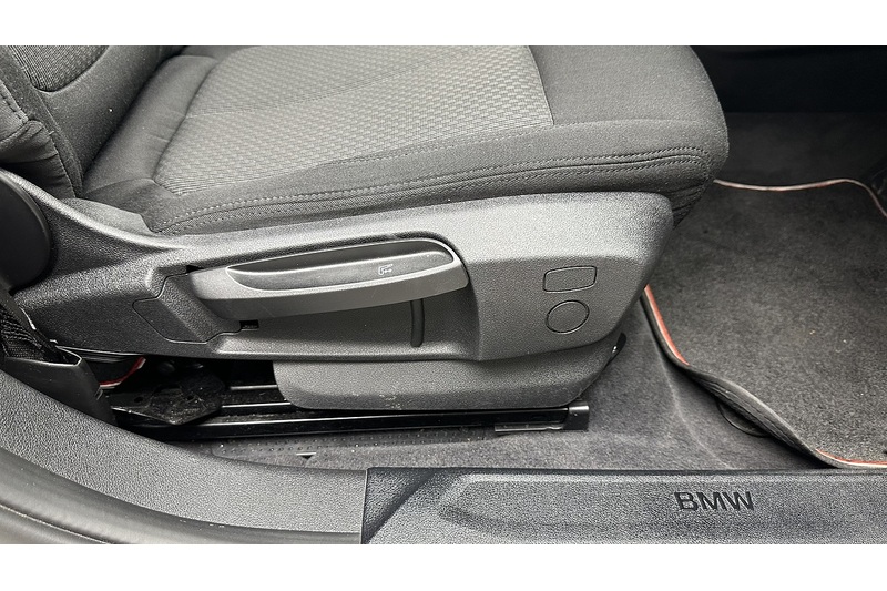 BMW 1 Series 118i SE - U3719