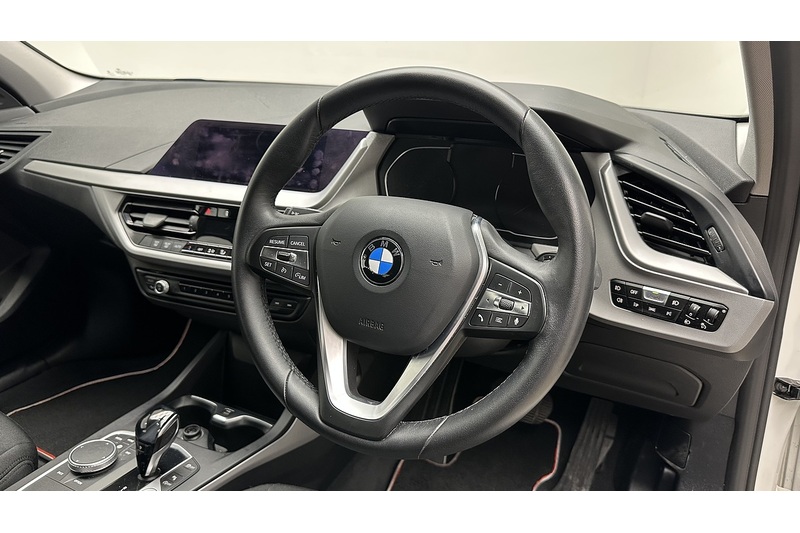 BMW 1 Series 118i SE - U3719