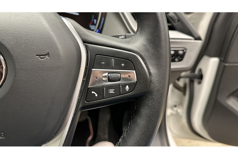 BMW 1 Series 118i SE - U3719