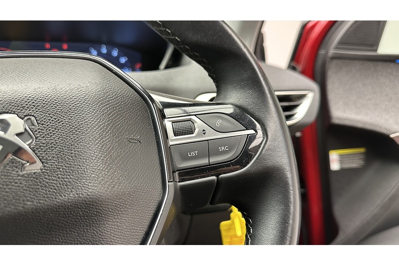 Peugeot 3008 PureTech Allure - U3720