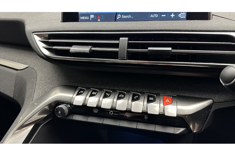 Peugeot 3008 PureTech Allure - U3720