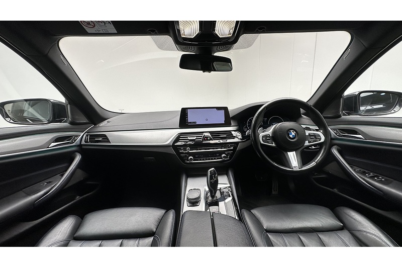 BMW 5 Series 520i M Sport - U3726
