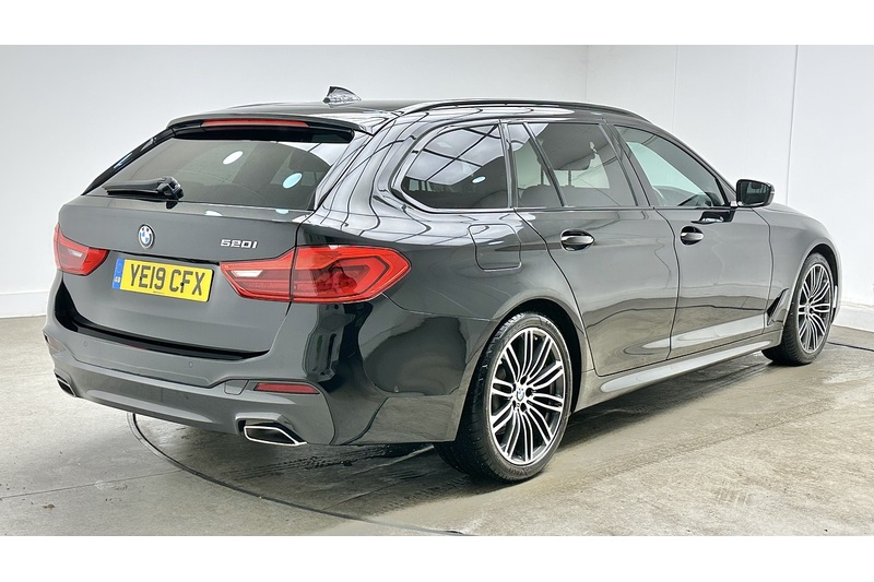 BMW 5 Series 520i M Sport - U3726