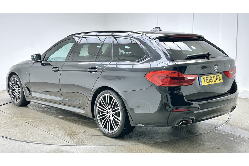 BMW 5 Series 520i M Sport - U3726