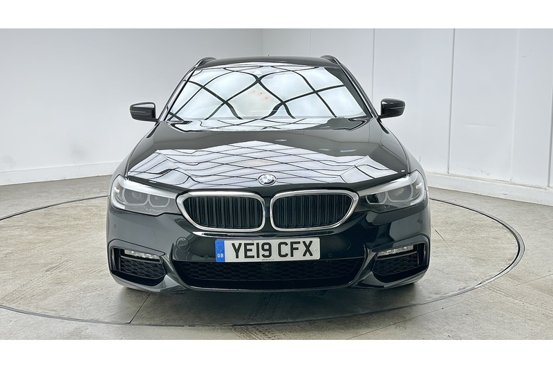 BMW 5 Series 520i M Sport - U3726