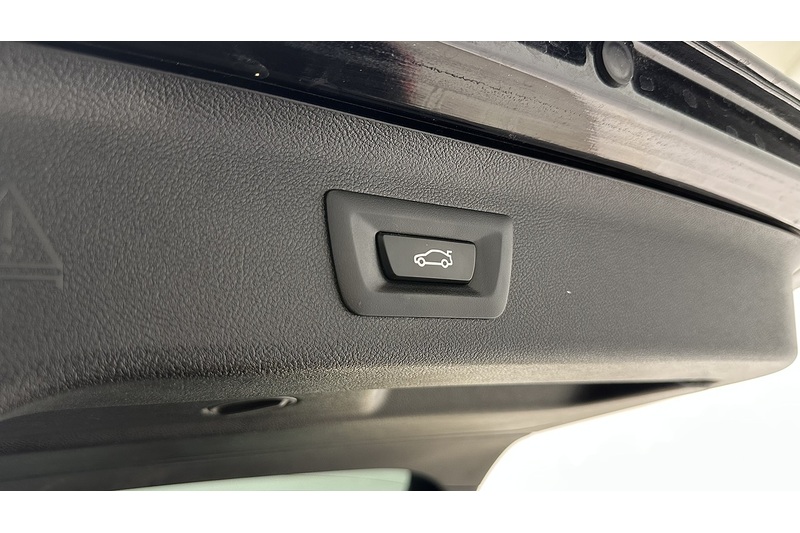 BMW 5 Series 520i M Sport - U3726
