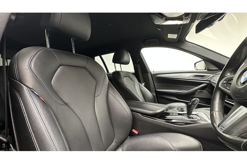 BMW 5 Series 520i M Sport - U3726