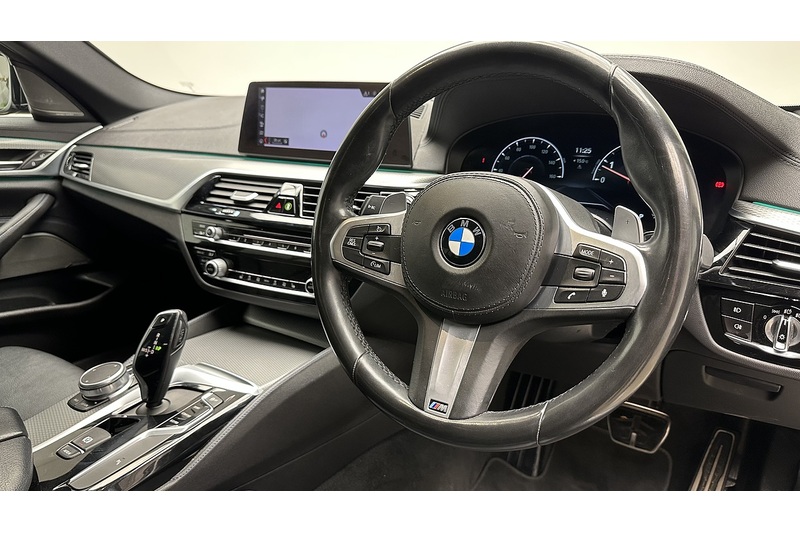 BMW 5 Series 520i M Sport - U3726