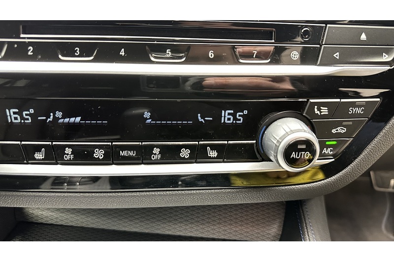 BMW 5 Series 520i M Sport - U3726