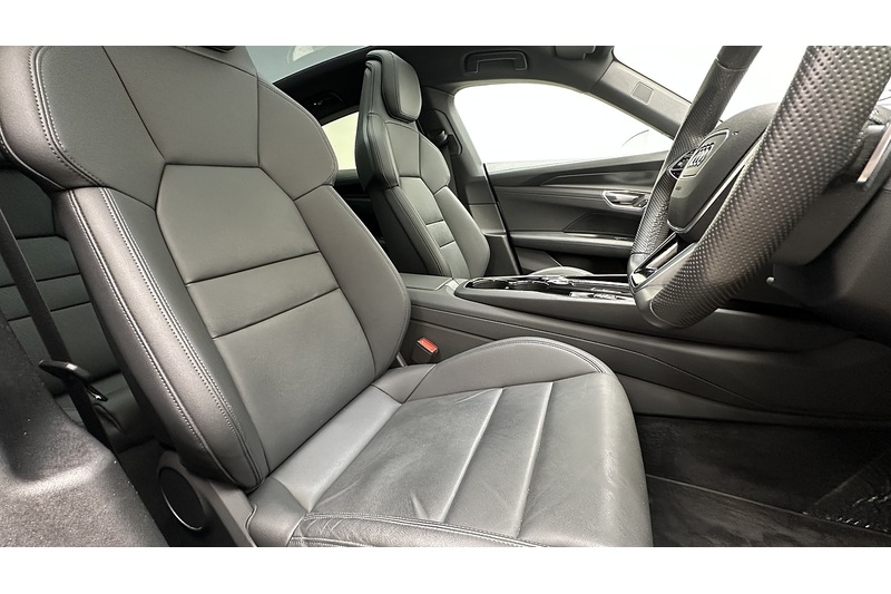 Audi e-tron GT  - U3770