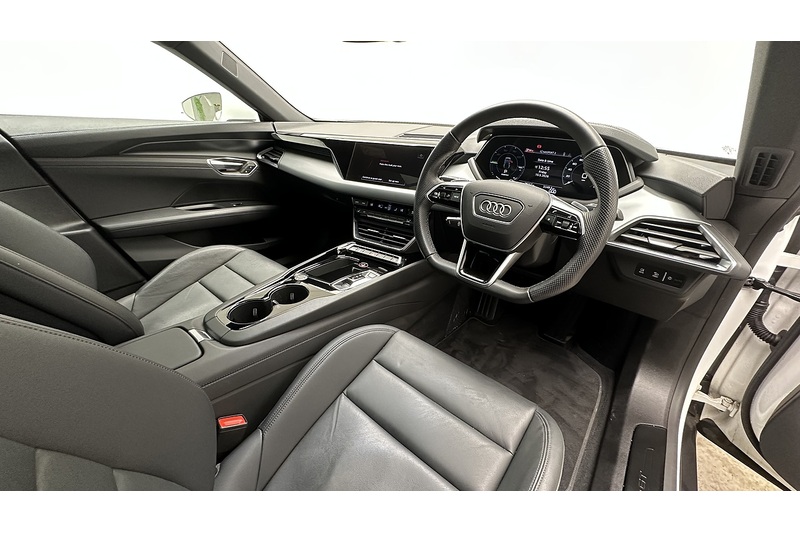 Audi e-tron GT  - U3770