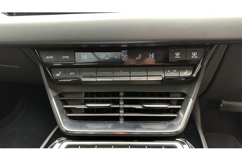 Audi e-tron GT  - U3770