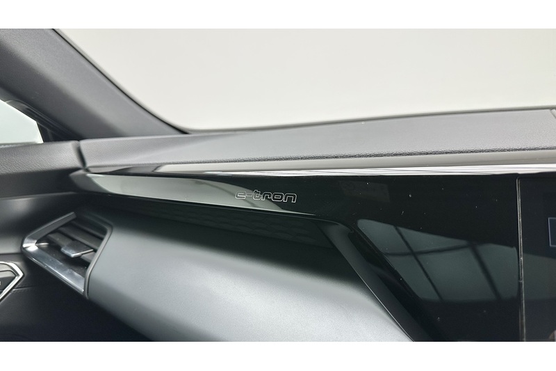 Audi e-tron GT  - U3770