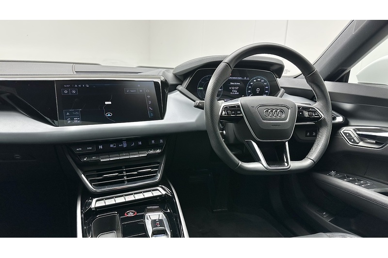 Audi e-tron GT  - U3770