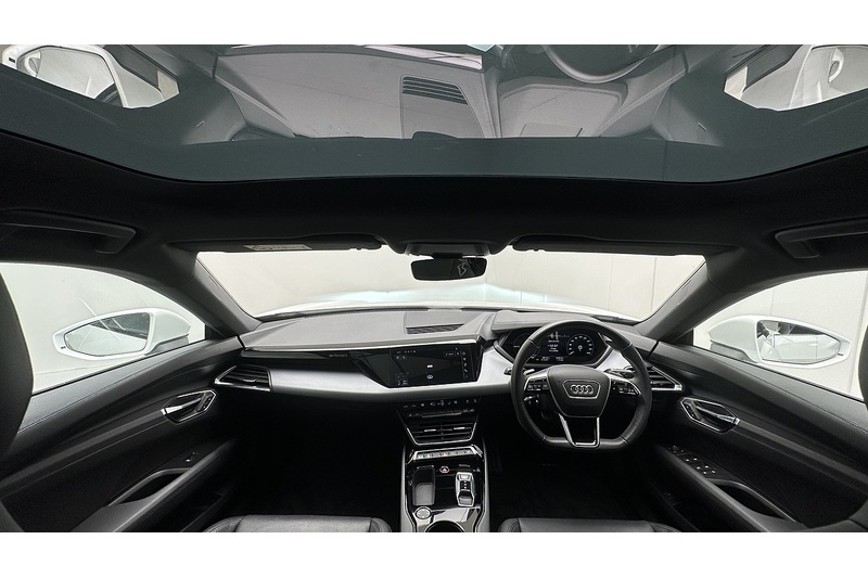 Audi e-tron GT  - U3770
