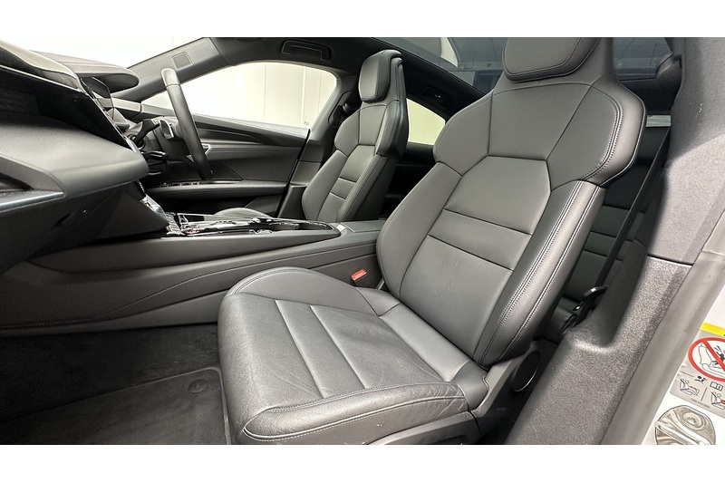 Audi e-tron GT  - U3770