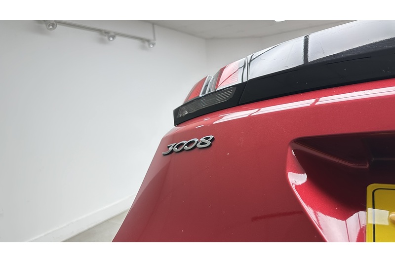 Peugeot 3008 PureTech GT Line Premium - U3794