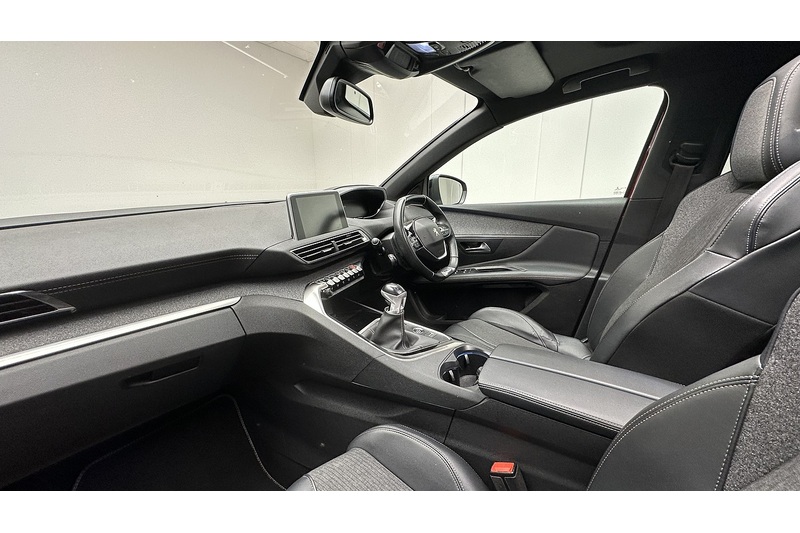 Peugeot 3008 PureTech GT Line Premium - U3794