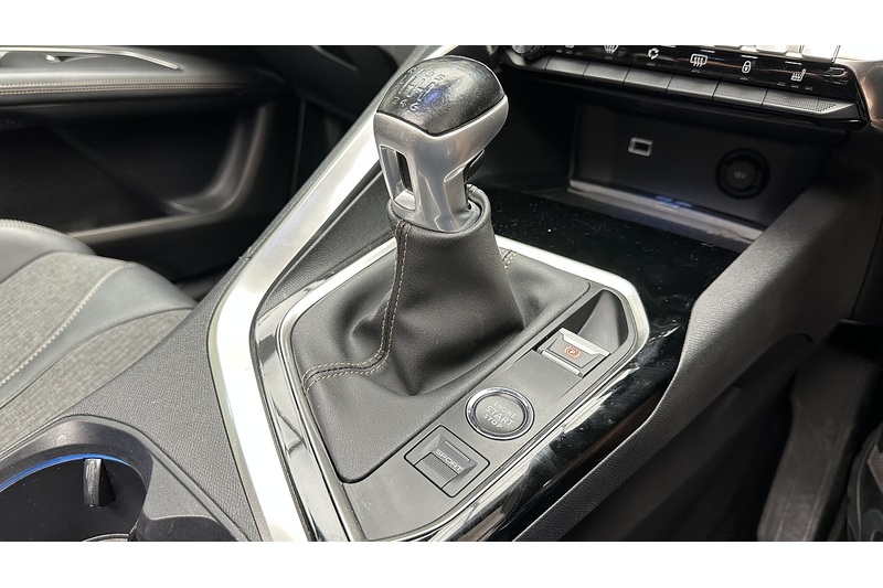 Peugeot 3008 PureTech GT Line Premium - U3794