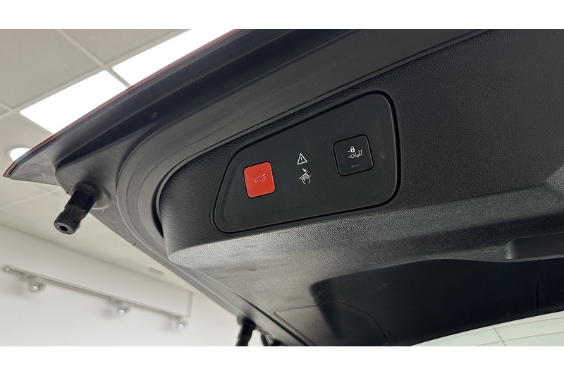 Peugeot 3008 PureTech GT Line Premium - U3794