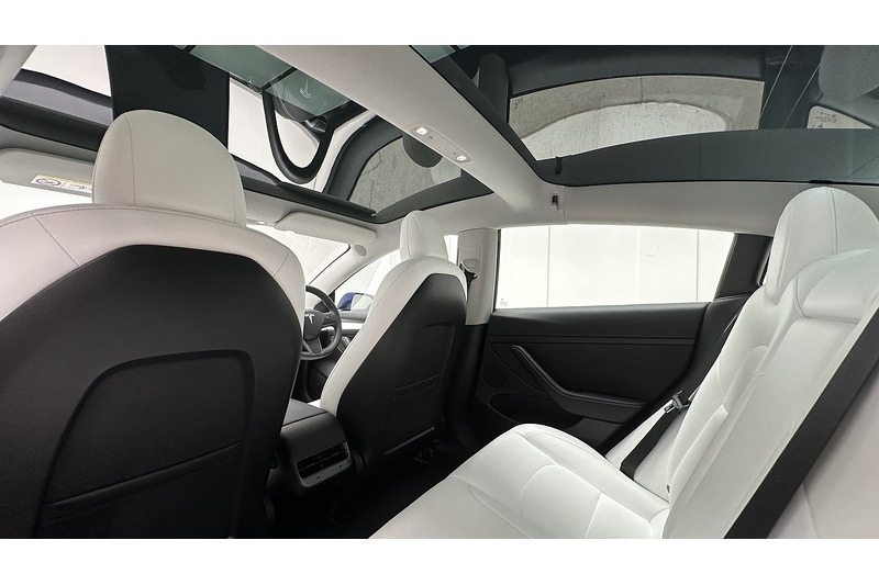 Tesla Model 3 Standard Range Plus - U3796