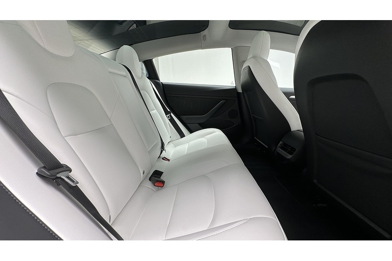 Tesla Model 3 Standard Range Plus - U3796