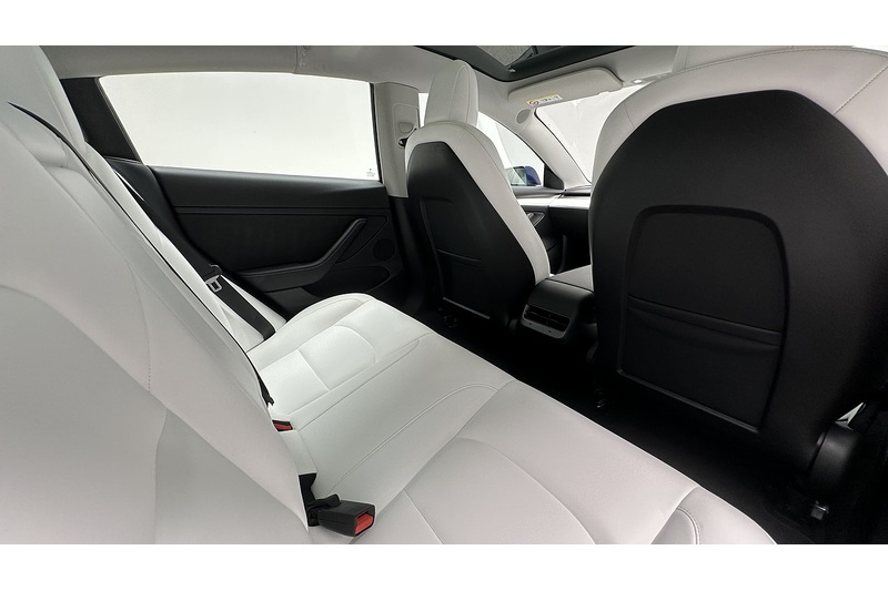 Tesla Model 3 Standard Range Plus - U3796