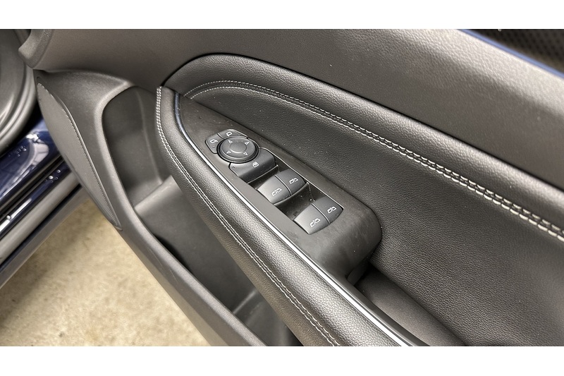 Vauxhall Insignia i Turbo SRi VX Line Nav - U3802